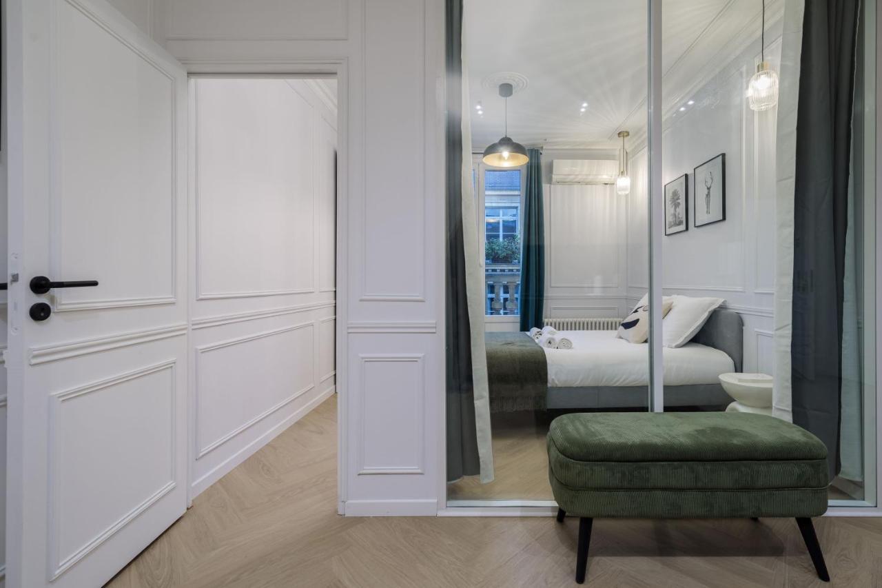 Poetic Stay - Champs Elysees Parigi Esterno foto