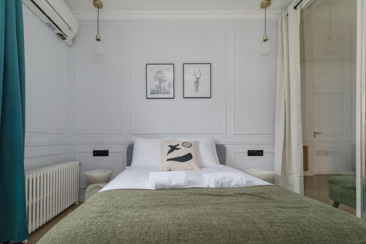 Poetic Stay - Champs Elysees Parigi Esterno foto